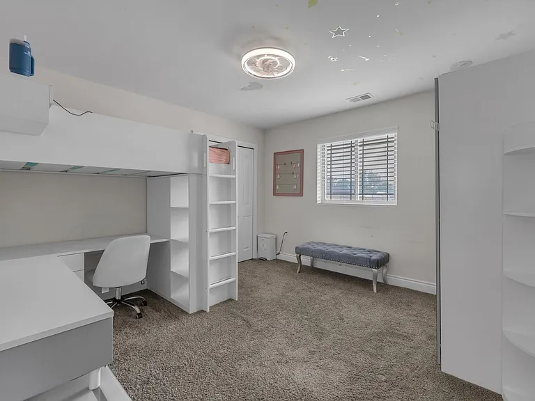 5977 Nightingale St — Photo 18