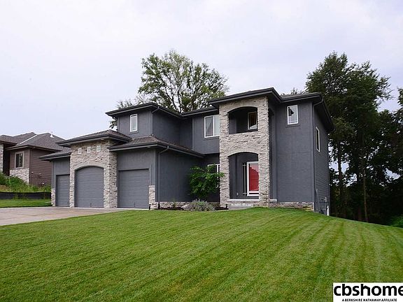 2nd image of 4925 Waterford Ave