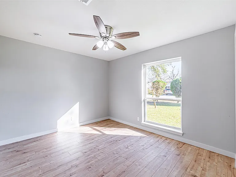8518 Cedel Dr — Photo 22