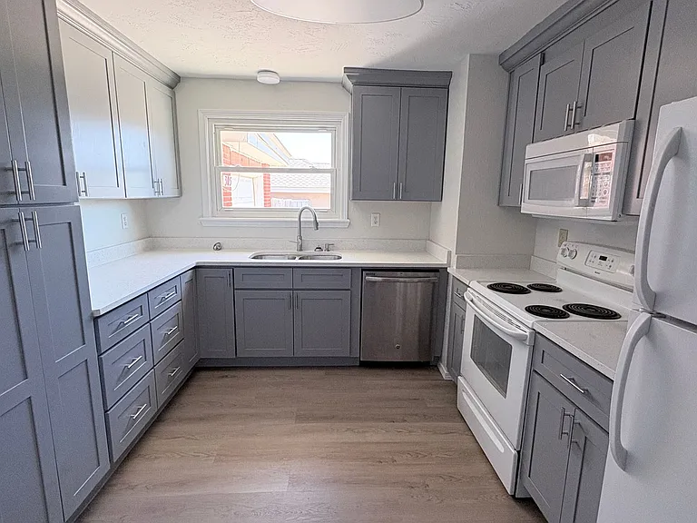 305 Swinging Spear Rd — Photo 5