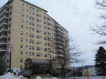 2nd image of 45 Eastern Promenade APT 2B
