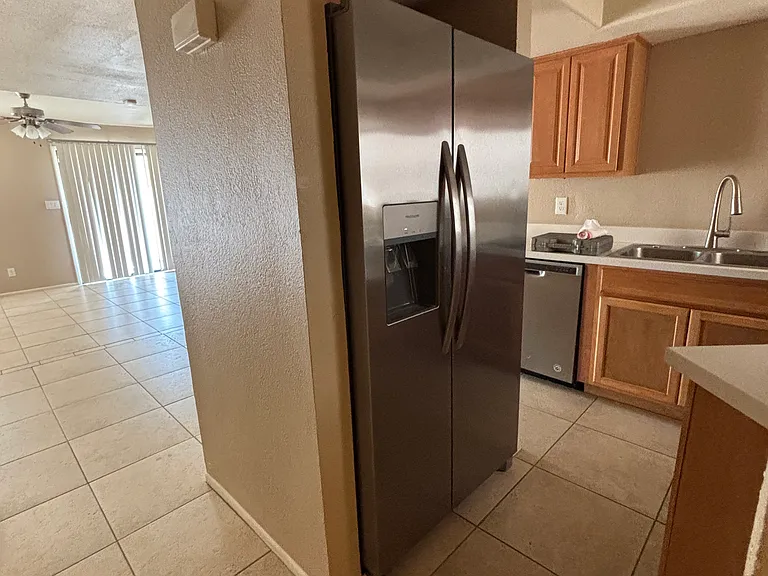 835 N Granite Reef Rd #11 — Photo 11