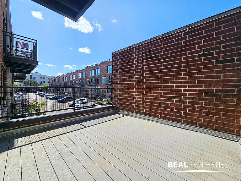 954 W Grace St — Photo 23