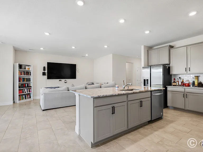 5689 Hawks Cay — Photo 5