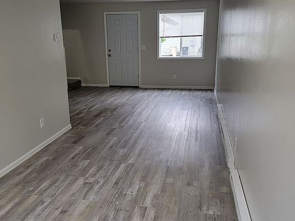 5th image of 1622 College St #1624
