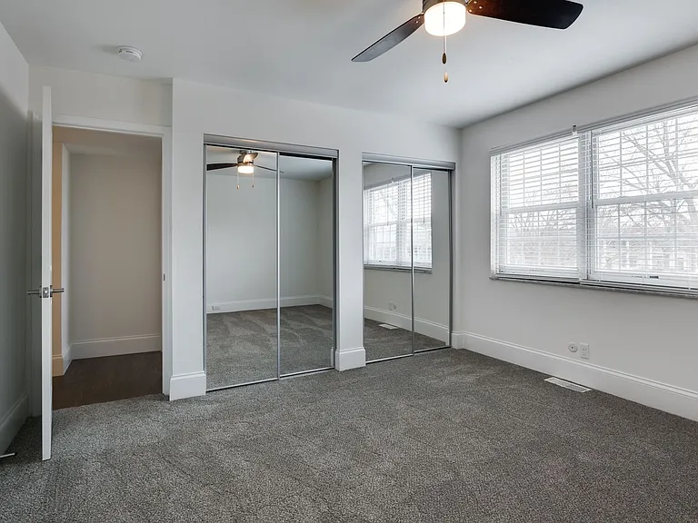 631 Broadmoor Dr — Photo 8