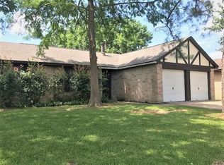 16719 Maplemont Dr, Houston, TX 77095