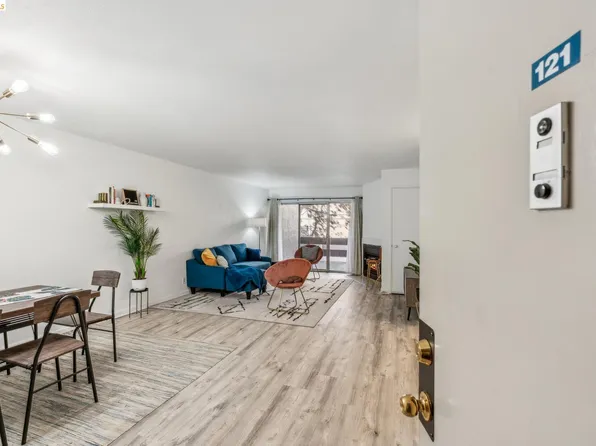 2121 Vale Rd APT 121, San Pablo, CA 94806