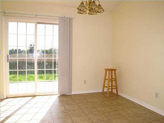 5th image of 3333 Fenbrook Ct
