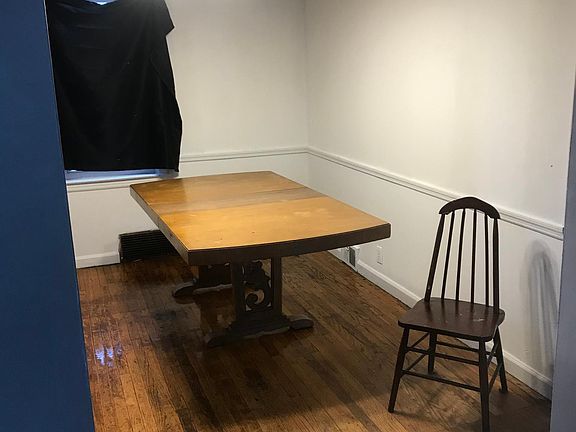 2nd image of 220 Claremont Ave