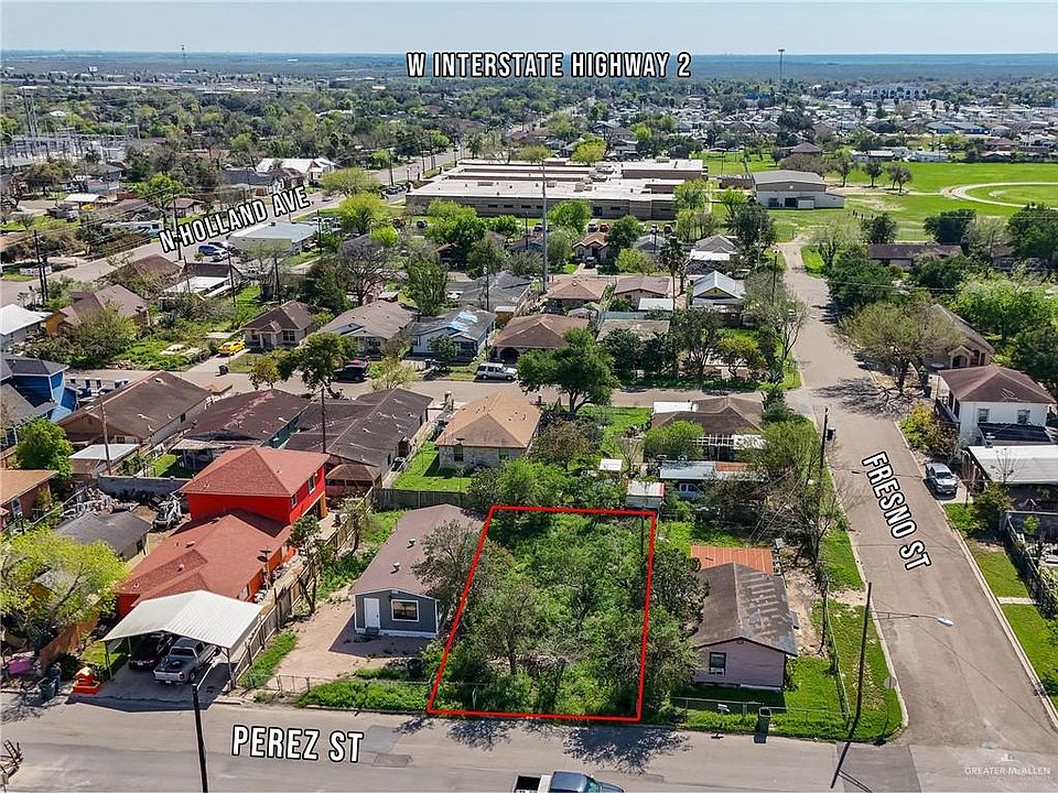 2nd image of 829 Perez St