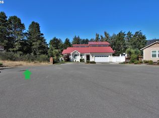 1435 Holloway Mews, Coos Bay, OR
