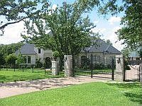 1st image of 1812 Summit Ct