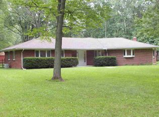 7588 Secor Rd, Lambertville, MI 48144