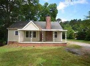 903 E College St, Bowdon, GA 30108