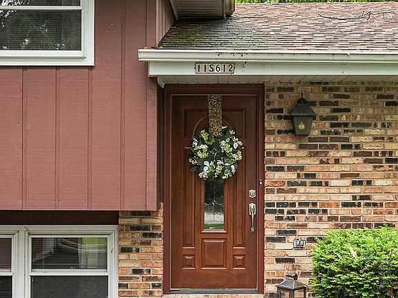2nd image of 11S612 McGrath Ln