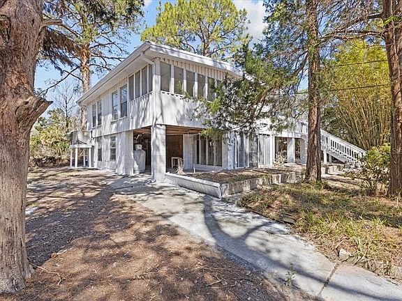 4th image of 1149 Shell Crest Ave