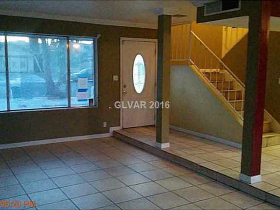 5th image of 3056 Topaz St