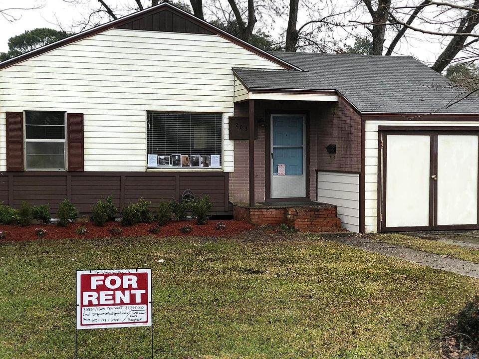 1st image of 203 Poinsetta Ln