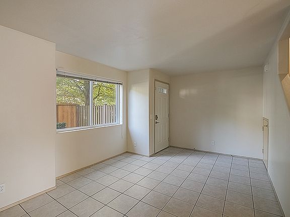 1st Fl - Living Area