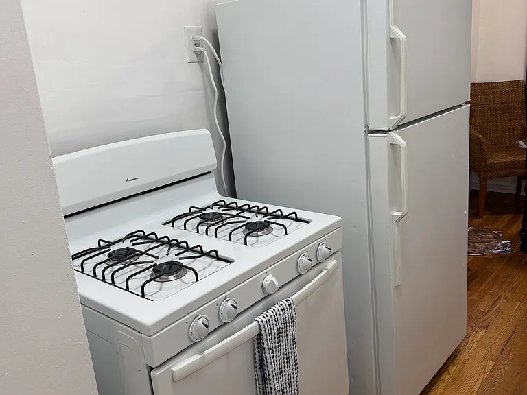 1803 N Wilton Pl #105 — Photo 14