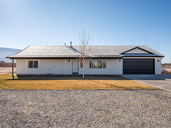 2nd image of 4236 N Maple Cir