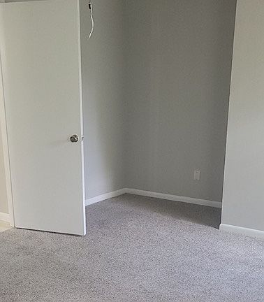 5th image of 1201 Yvonne St
