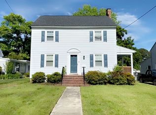 4 Willoughby Pl, Hampton, VA 23661
