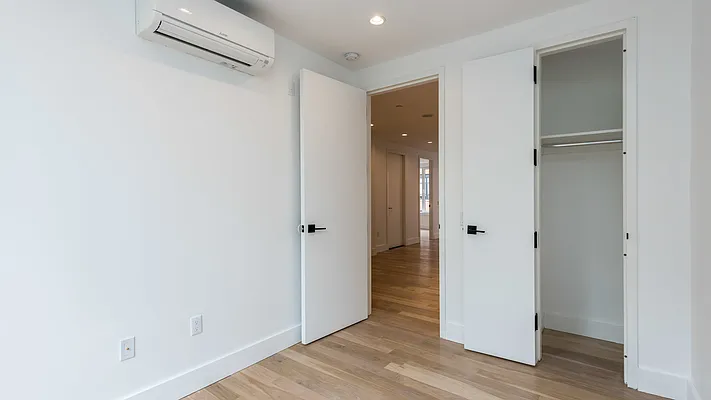 Rented by Nooklyn NYC LLC | media 67