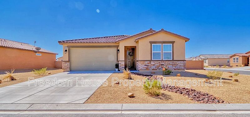1st image of 3529 E Malheur Ave