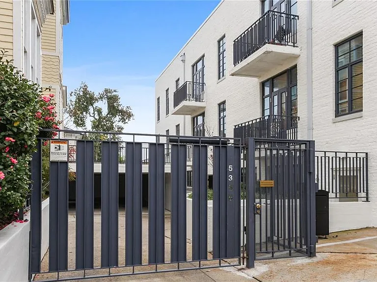 5355 Saint Charles Ave #103 — Photo 6