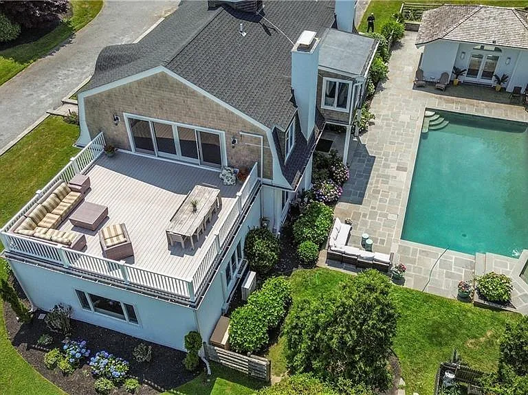1 Harbor View Dr — Photo 11
