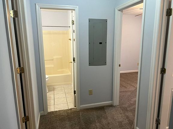 5th image of 121 Timber Ridge Dr