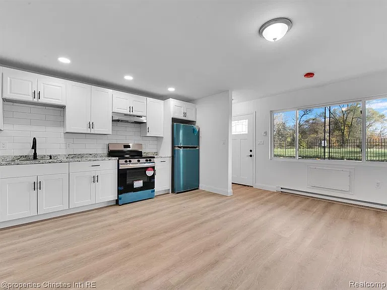 44 Highland St #2 — Photo 5