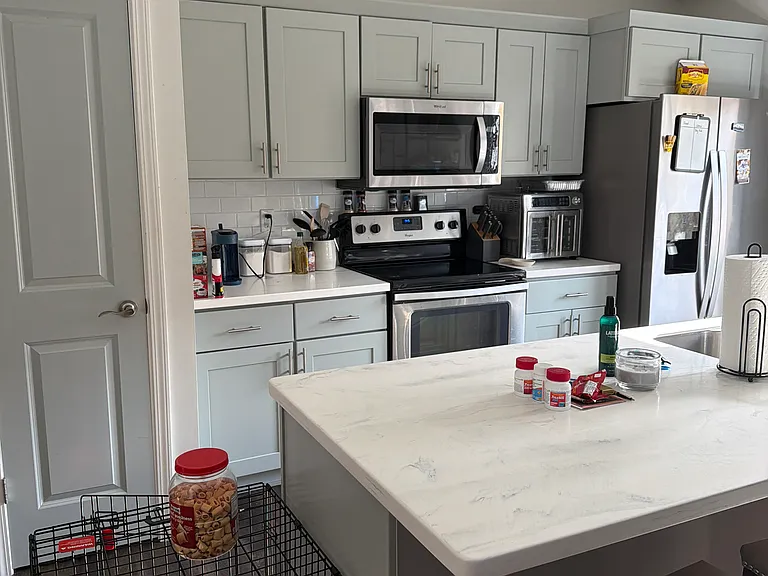 1605 Hill Valley Dr — Photo 6