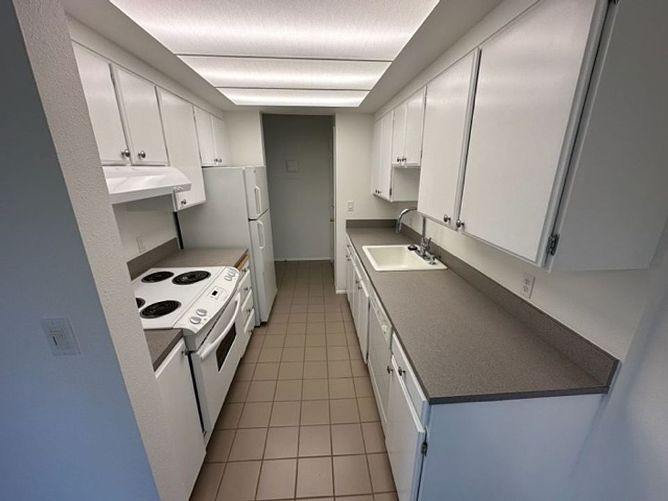 1st image of 18910 8th Ave NW APT 326