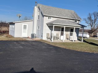 21277 Briar Bluff Rd, Colona, IL 61241