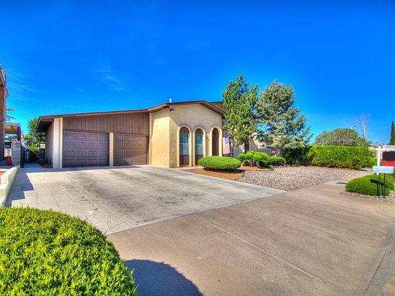 2nd image of 7404 Vickrey Dr NE