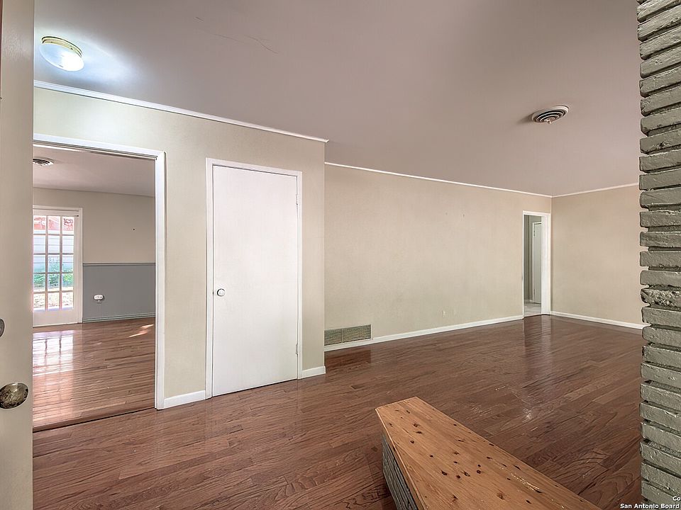 1st image of 506 Larkwood Dr