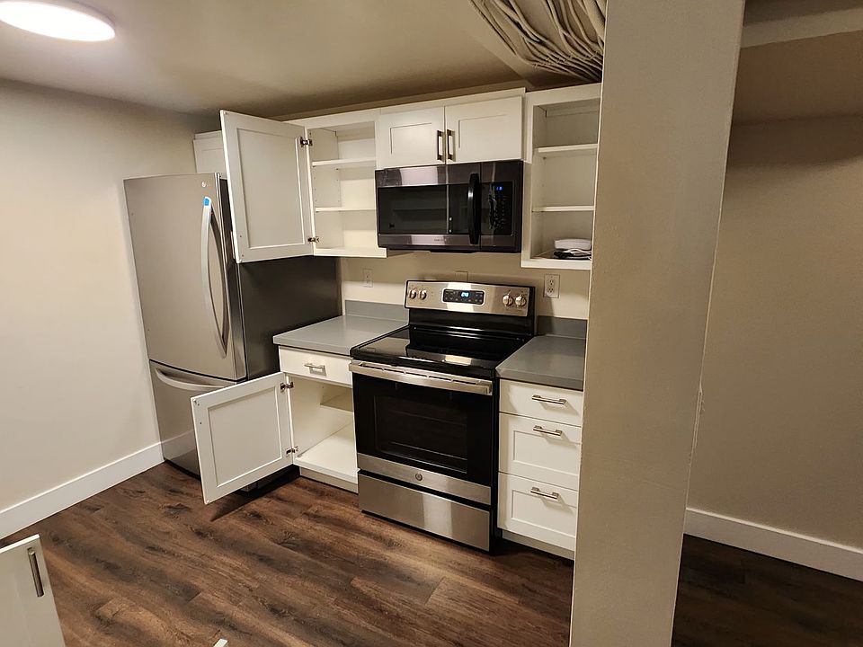 1st image of 3300 Beacon Ave S #3300