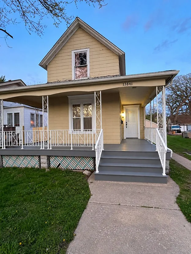 13841 Forest Ave — Photo 1