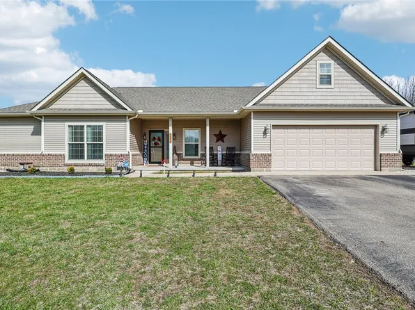 1694 McClellan Rd, Xenia, OH 45385