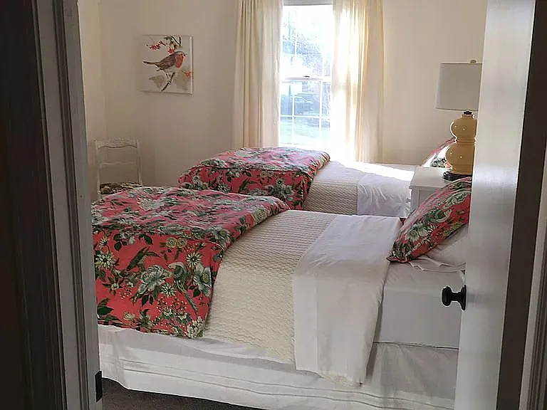 11 Oak Ln — Photo 8