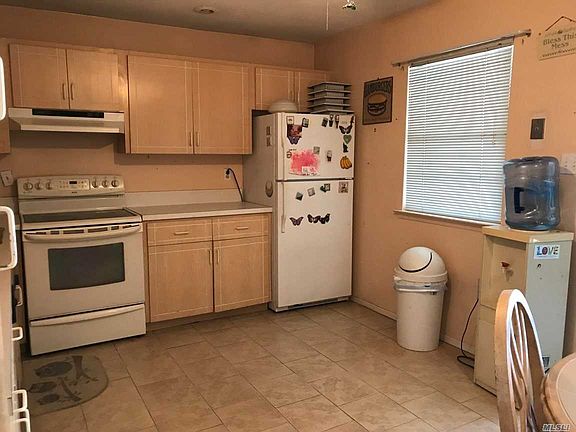 2nd image of 48 Freemont Ln
