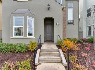 3162 McKinley Village Way, Sacramento, CA