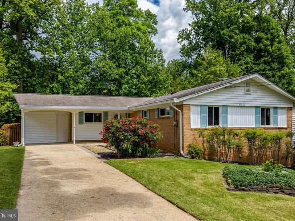 8712 Piccadilly Pl, Springfield, VA 22151