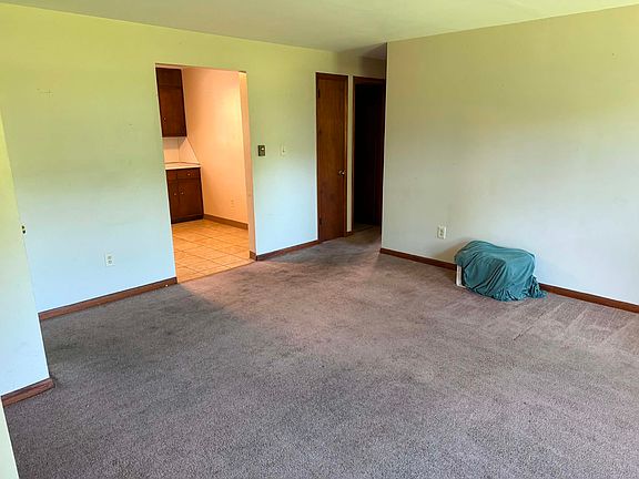 3rd image of 559 Aberdeen Rd