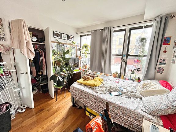 5th image of 1109 De Kalb Ave #2R