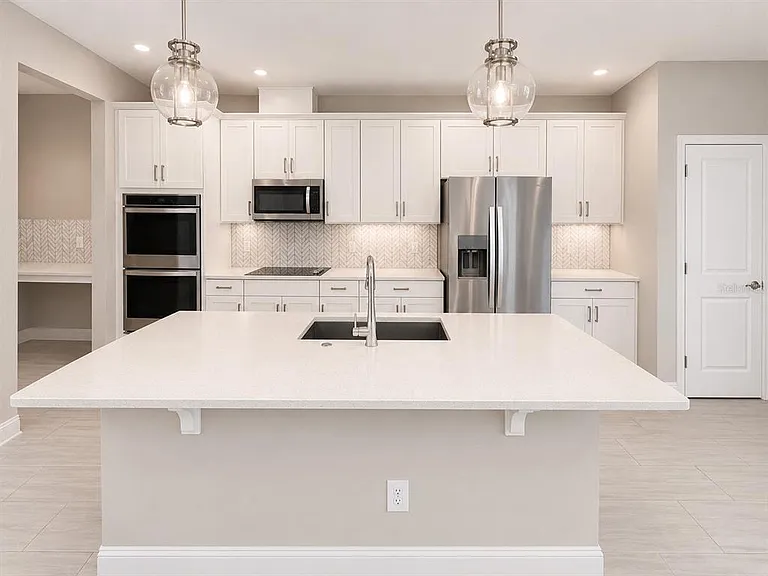 7248 Carrickbend Ln — Photo 6