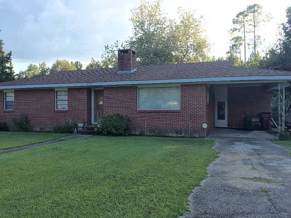 3rd image of 818 Cedar Grove Ave